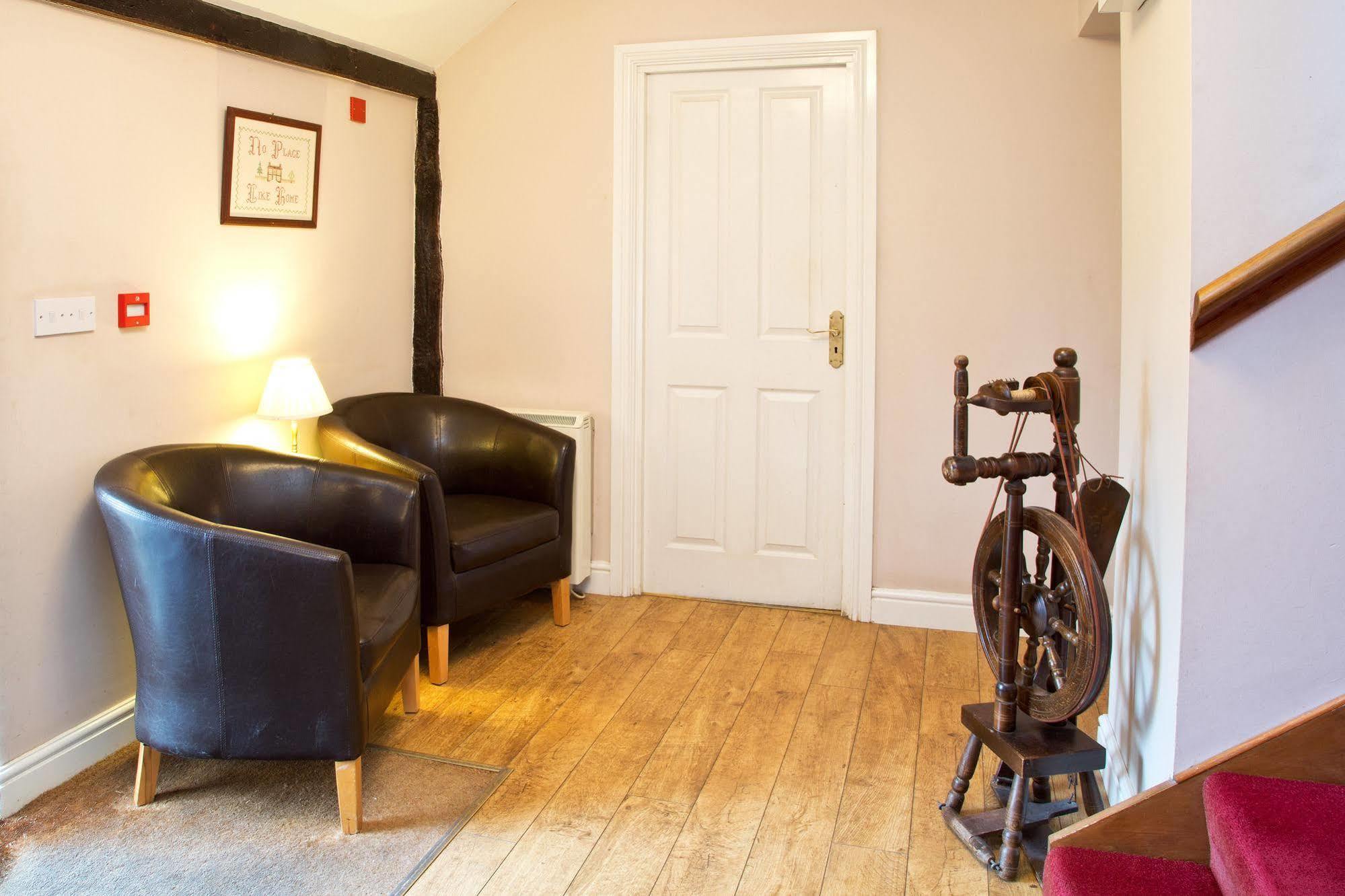 Bed and Breakfast Detling Coachhouse Мейдстон Экстерьер фото